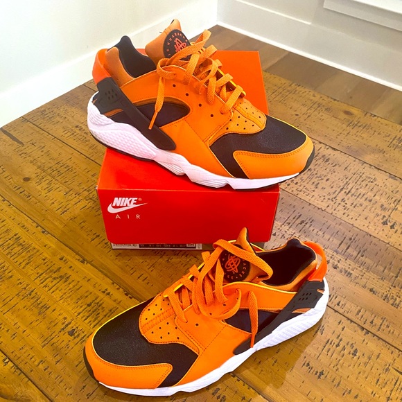 Nike Other - Nike Huarache Run - Size 12